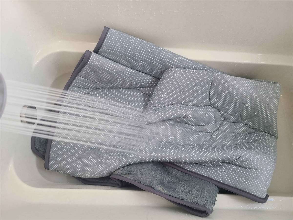 カーペットの洗い方を紹介 簡単に自宅のお風呂で洗うには ラグ カーペット通販 びっくりカーペット