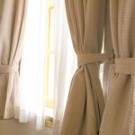 カーテンを束ねる布「