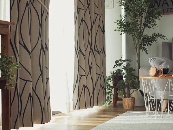 ナチュラルモダンなカーテン『レカ』