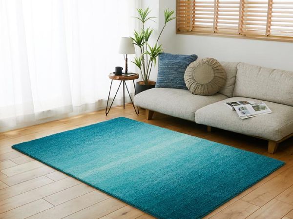 ブルーがおしゃれなグラデーションラグ『アズール』