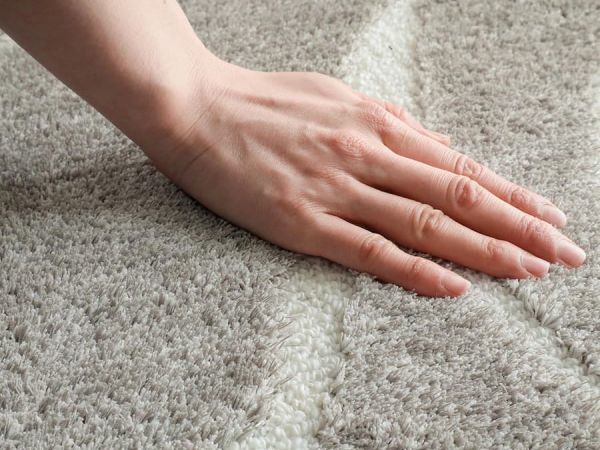 おしゃれなラグ『デラックスリート』