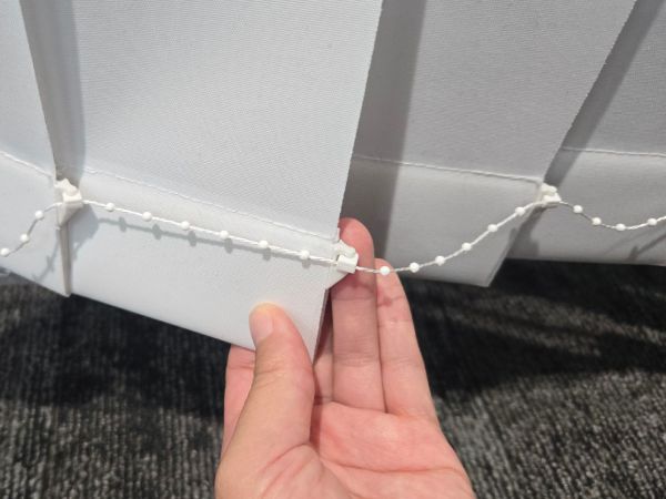 バーチカルブラインドのボトムコード