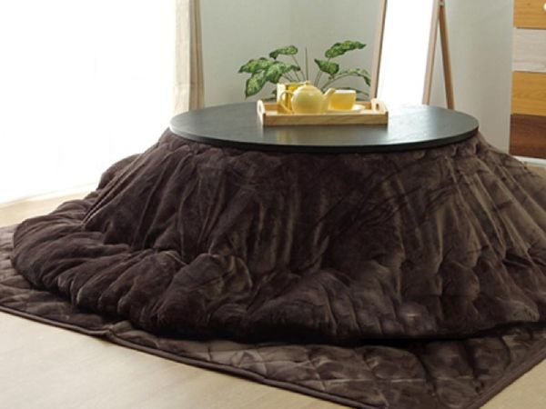 おしゃれな円形こたつ布団『ファム』