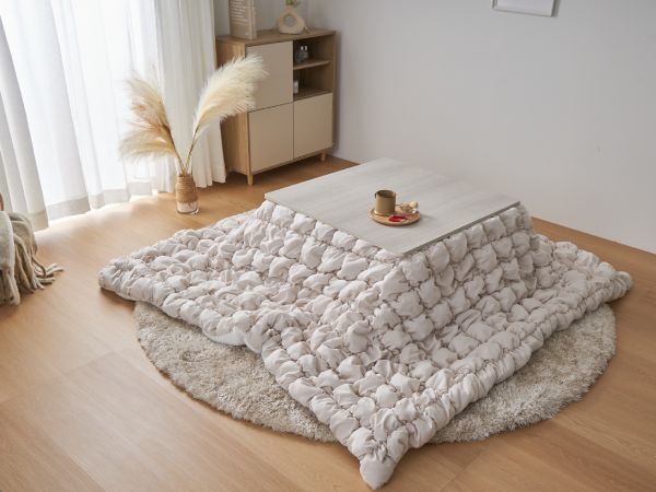 白いこたつ布団