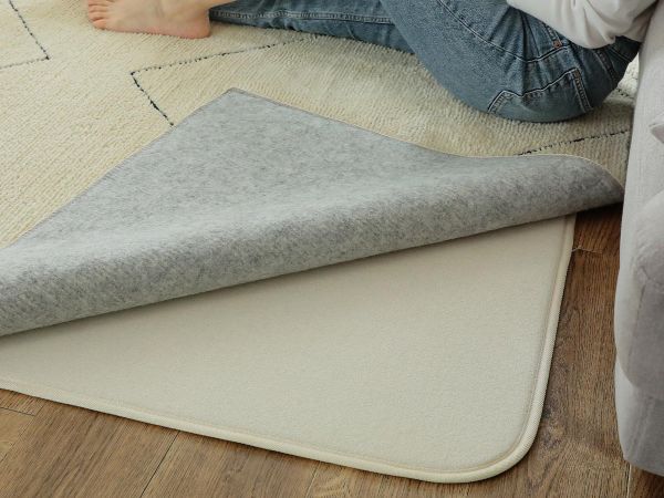 ホットカーペット対応下敷き『ピタリ』