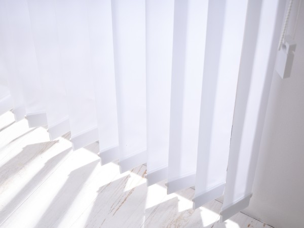 バーチカルブラインドのルーバー